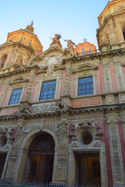 Fin de semana en Sevilla. - Blogs de España - Lunes 30 diciembre. Torre del Oro. Palacio de Dueñas. Basílica de la Macarena. (6)