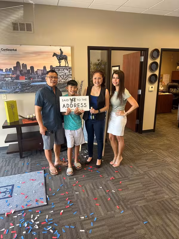 Kansas City happy home sellers and buyers