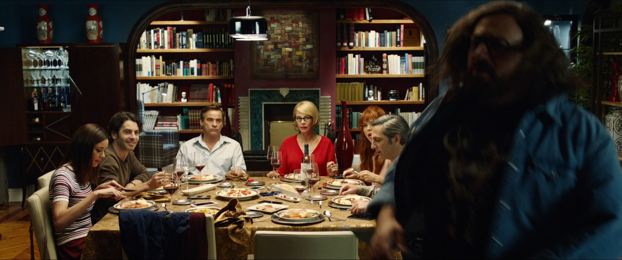 Perfect Strangers (2017).mkv_snapshot_00.45.03_[2018.03.30_22.44