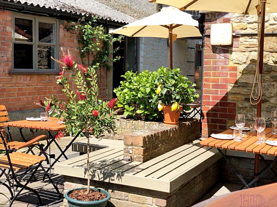 restaurant-may-2022-st-albans-HD.jpg