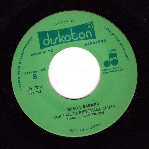 R-2966327-1309533740