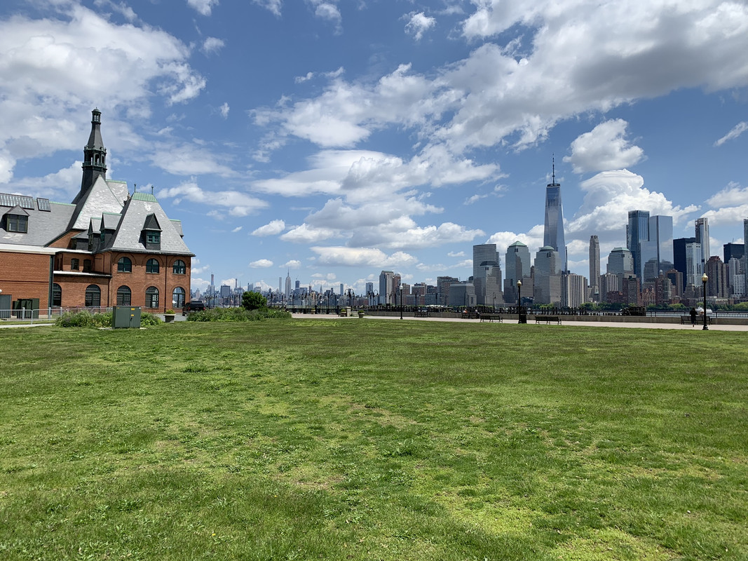 92AE4E42-D5B4-416F-882C-31F096CF71C6