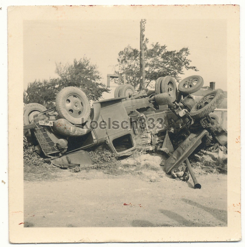 Desvres Frankreich Ford LKW Wrack Flak Geschütz 