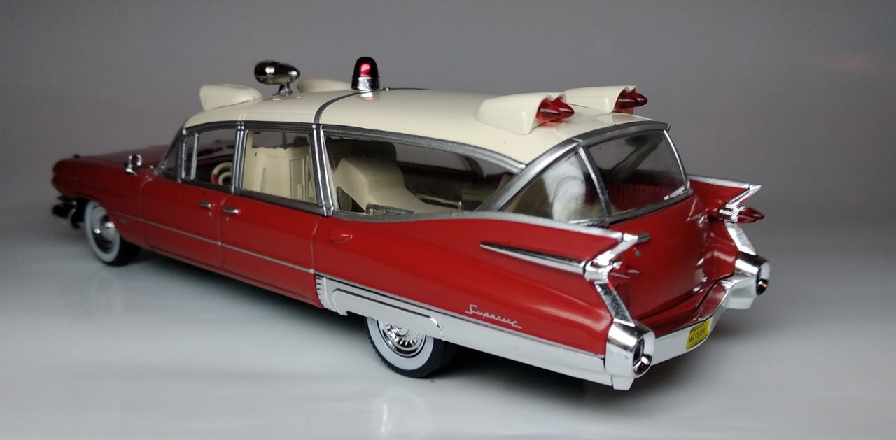 Superior-Cadillac Crown Royale Ambulance 1959 (4)