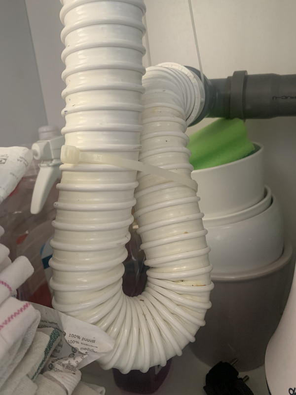 1E00826E-1D3B-4F7A-BDA2-C3ED2830E6FE