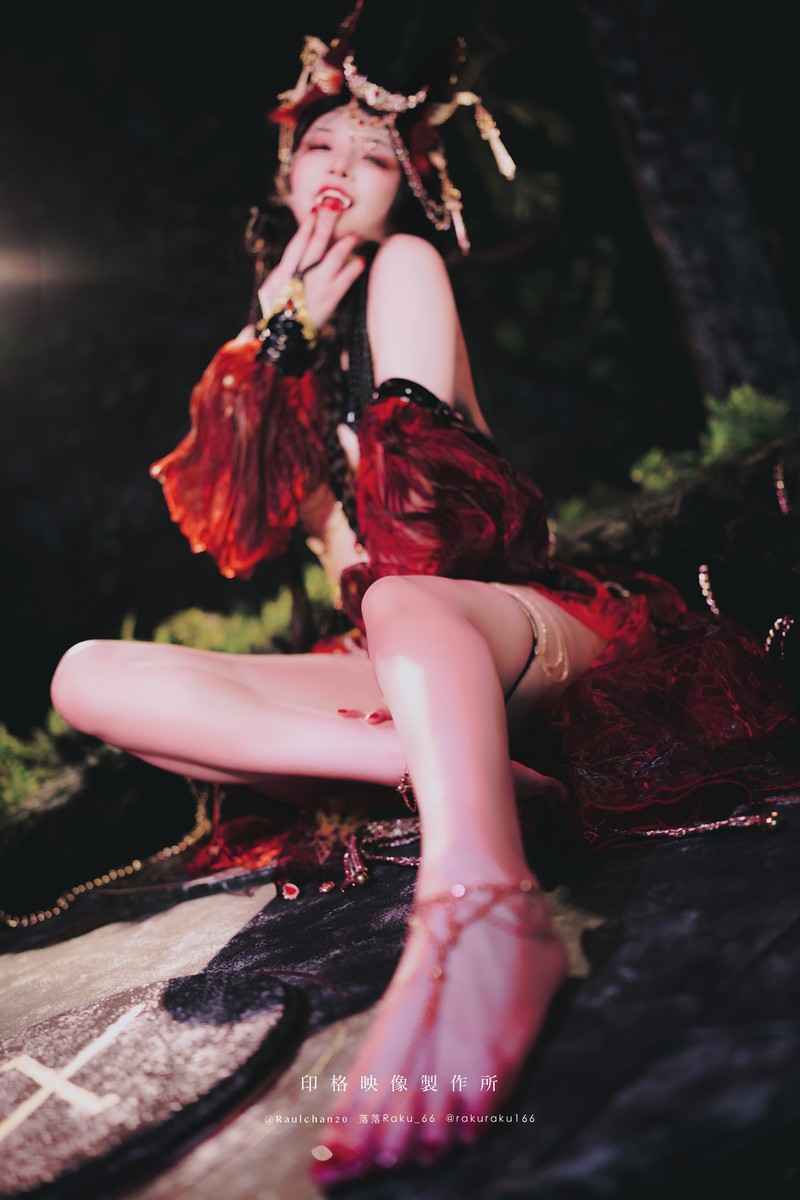 落落Raku 宵闇神乐 和风主题Cosplay写真 32P插图2