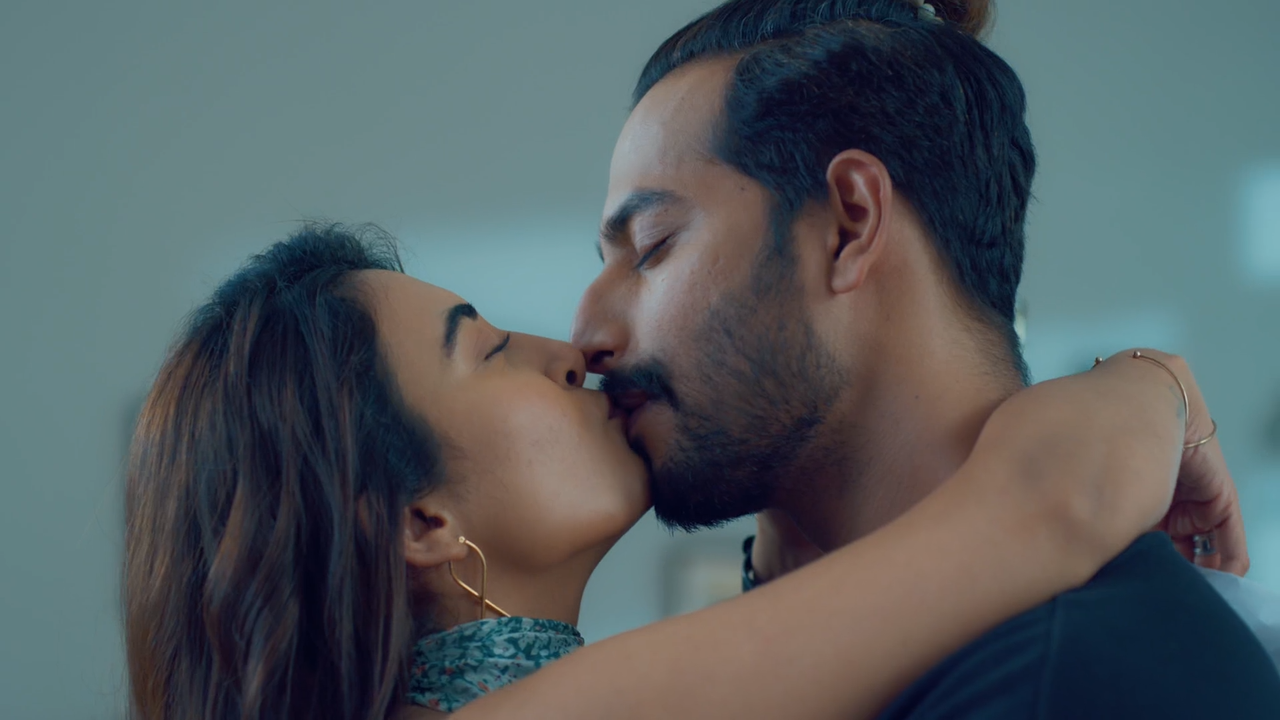 V!S!T & SupPort -__- Vegamovies.to -__- - VLC media player 12-10-2023 10_44_40