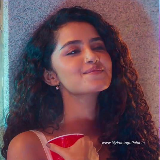 21-Anupama-Parameswaran-as-Lilly-Joseph-in-the-movie-Tillu-Square-2024