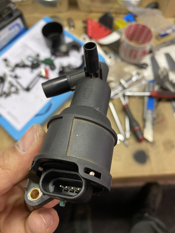 585F2601-87AB-4C57-A827-1775B1F0EC1A