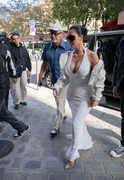Kim-Kardashian-Cleavage-White-Paris32