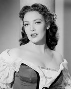 Linda-Darnell-b81