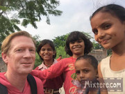 11-Selfie with The Foreigner - 7