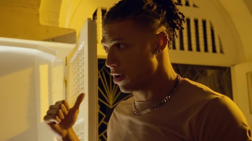 [Image: kiwc88cbws54.jpg]