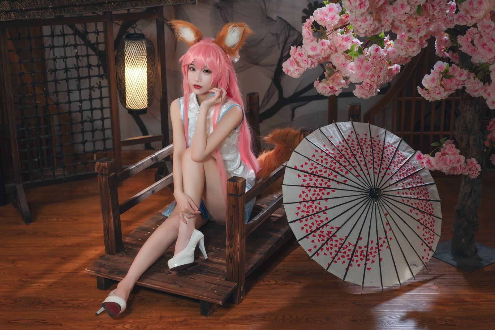 w百合欧皇子w 小玉旗袍写真集 – 中式旗袍COS 高清美图 [20P-174MB]插图2