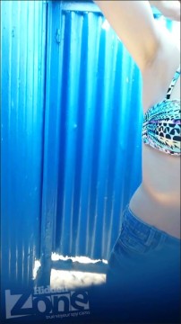[Image: Voyeur38135132428.jpg]