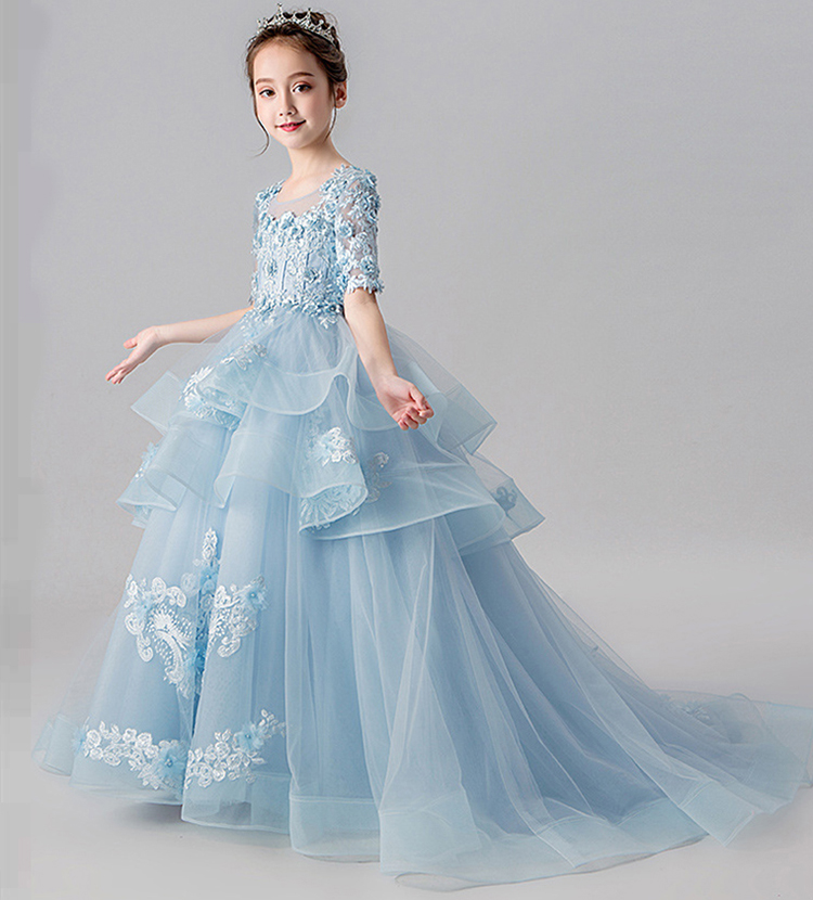 Tulle blu in tessuto poliestere