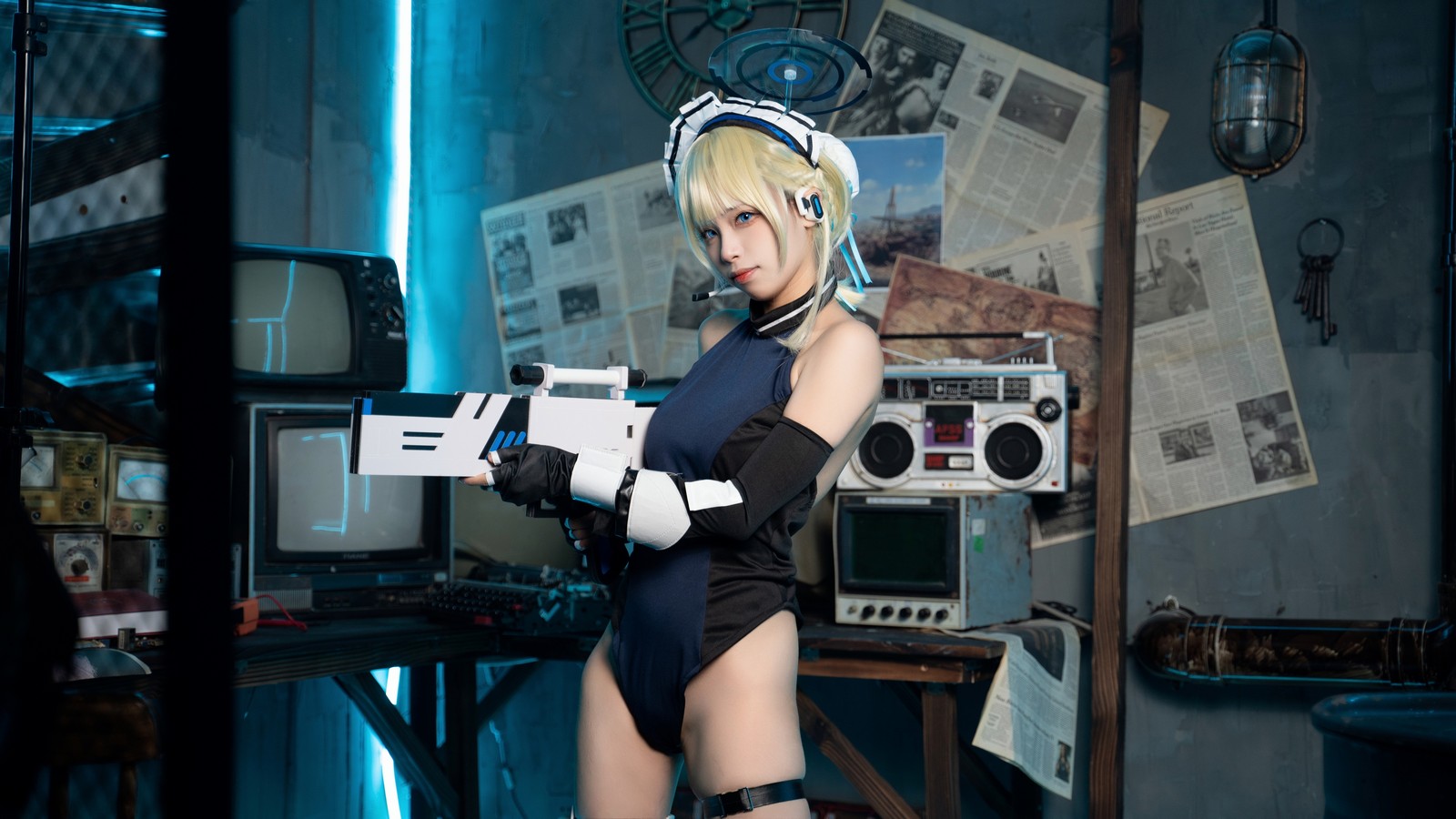 三無人型美女写真：飞鸟马时兔女郎战斗服 COS（60P／389.1M）插图4