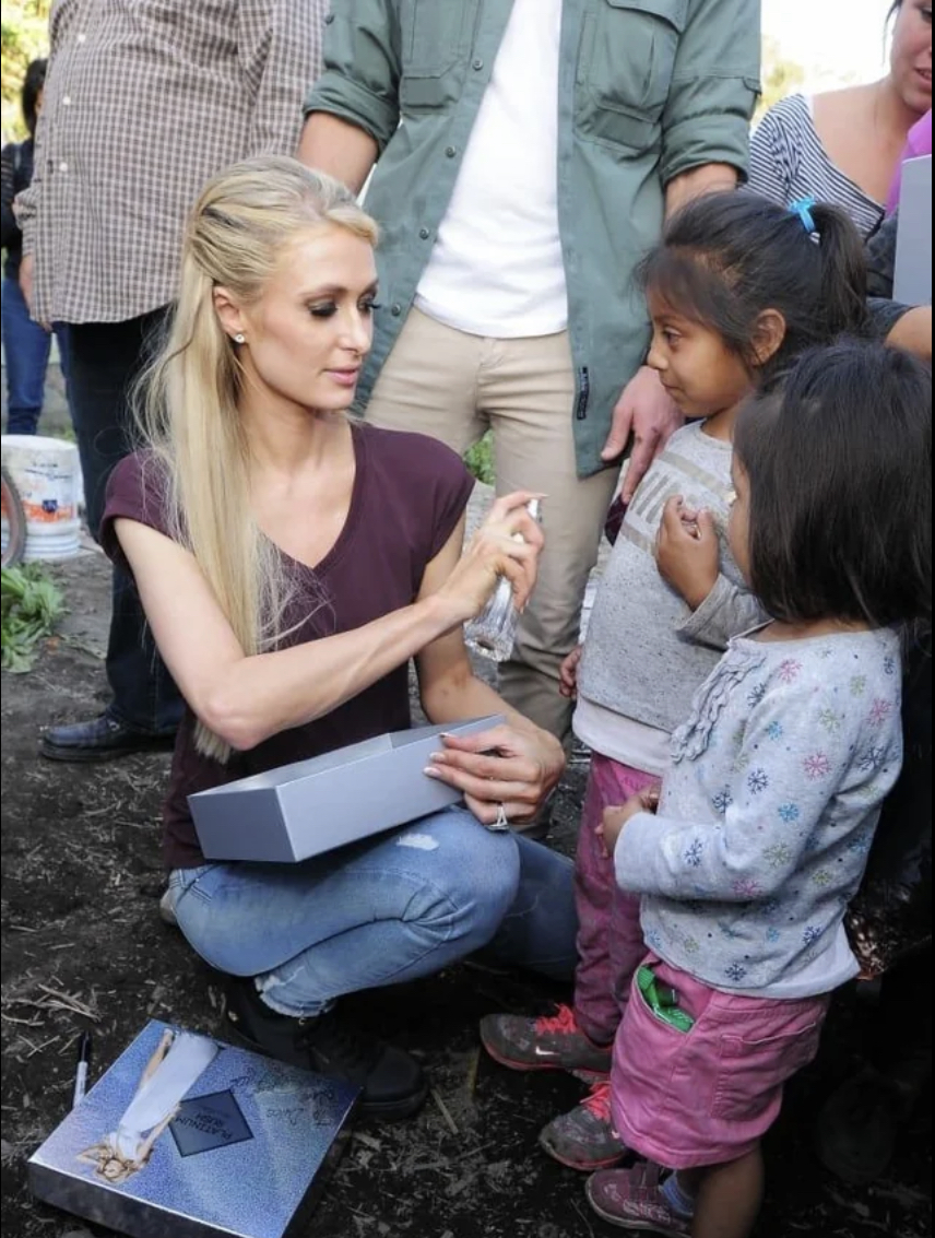 4-ED69-E7-F-2957-4-E5-C-B062-5-F65164012