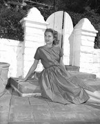 Grace-Kelly-md96