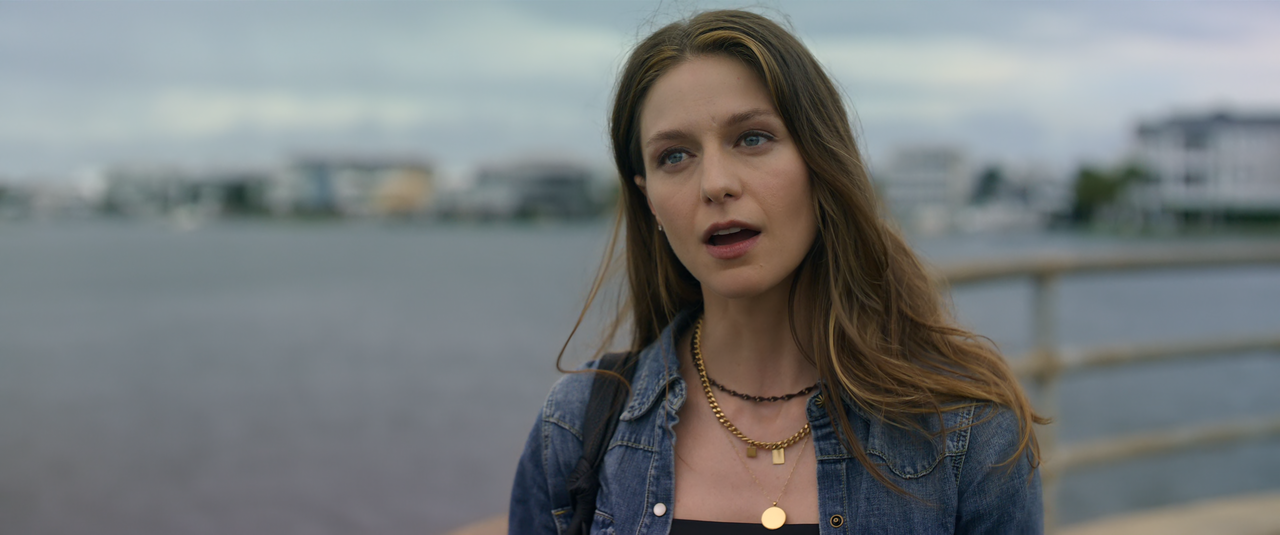 The.Waterfront.S01E01.2025.2160p.NF.WEB-DL.DDP5.1.Atmos.H.265-HHWEB_new.mkv_snapshot_11.21_[2025.07.