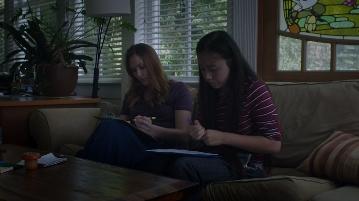 Inbetween-Girl-2022-HDRip-Xvi-D-AC3-EVO-0004.png