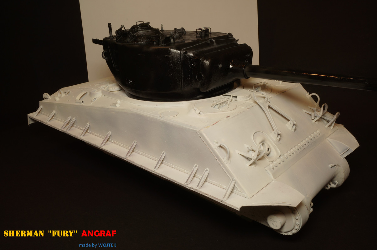 M4A3E8 SHERMAN  FURY 146