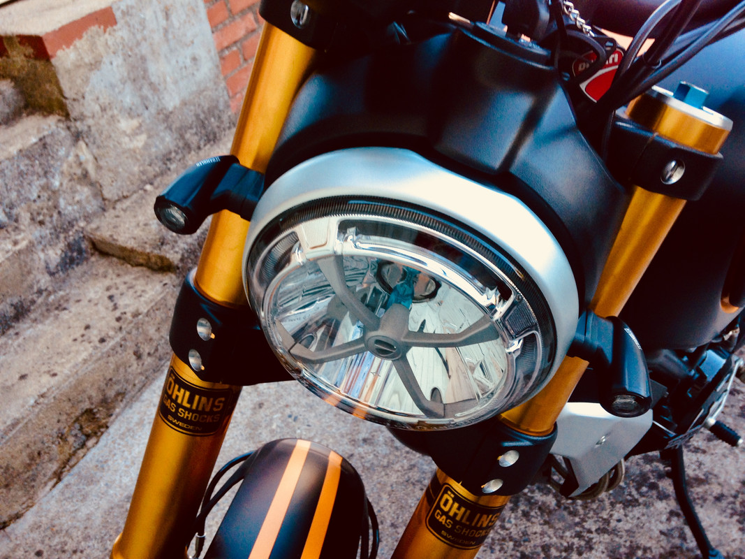 7C07D3E6-3566-46D8-9ADA-13F1E8D1BA3B