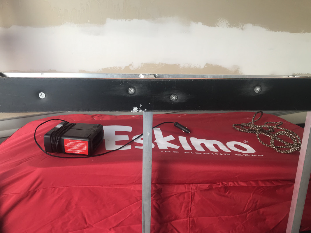 59565922-20D0-4760-866D-5B949A63F2FC