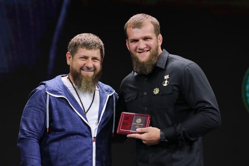 Бивш боец на UFC и дясна ръка на Кадиров, почина мистериозно на 31 години