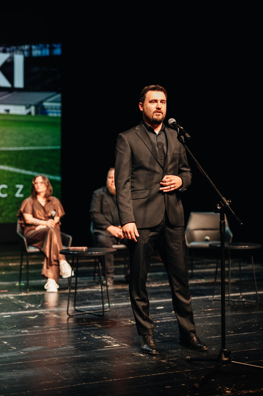premiera-242