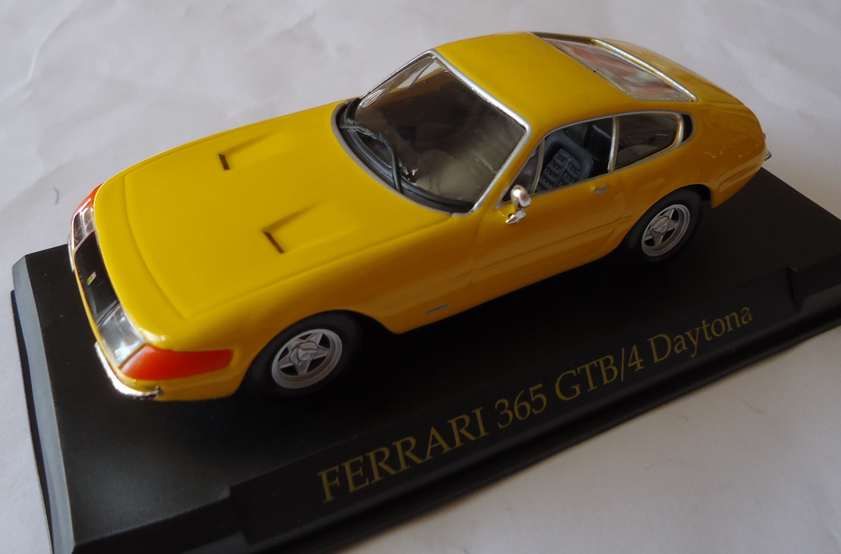 Ferrari-365GTB4 Daytona