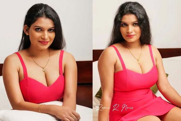 hot kerla model teasing flashing her pssy closeup