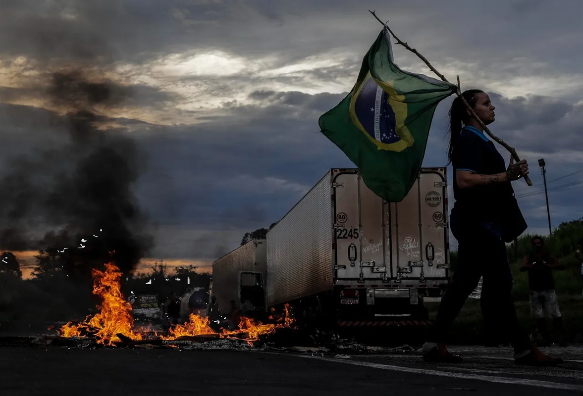 Camioneros de Brasil buscan golpe de estado contra Lula da Silva 