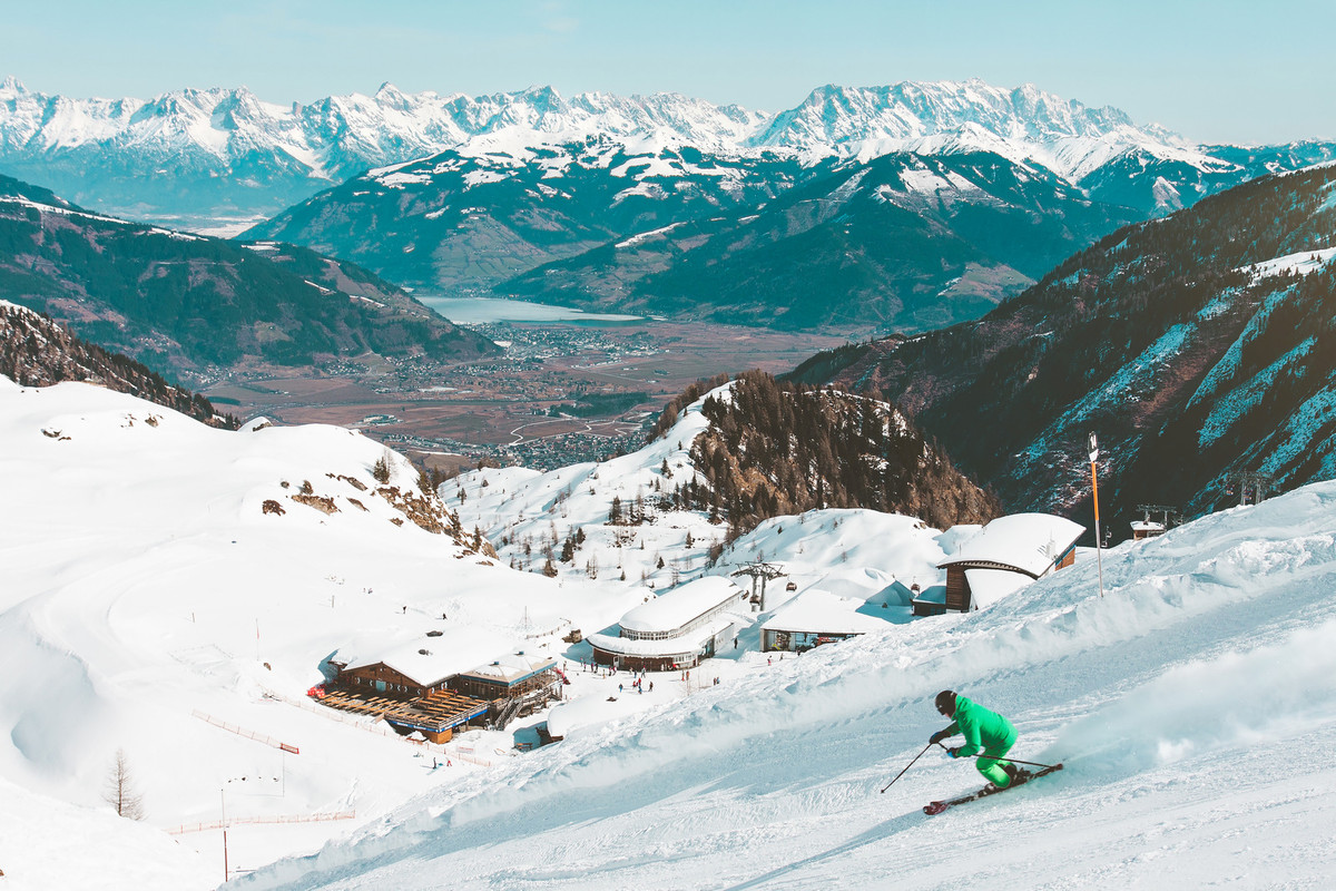 greenmanskiing.jpg