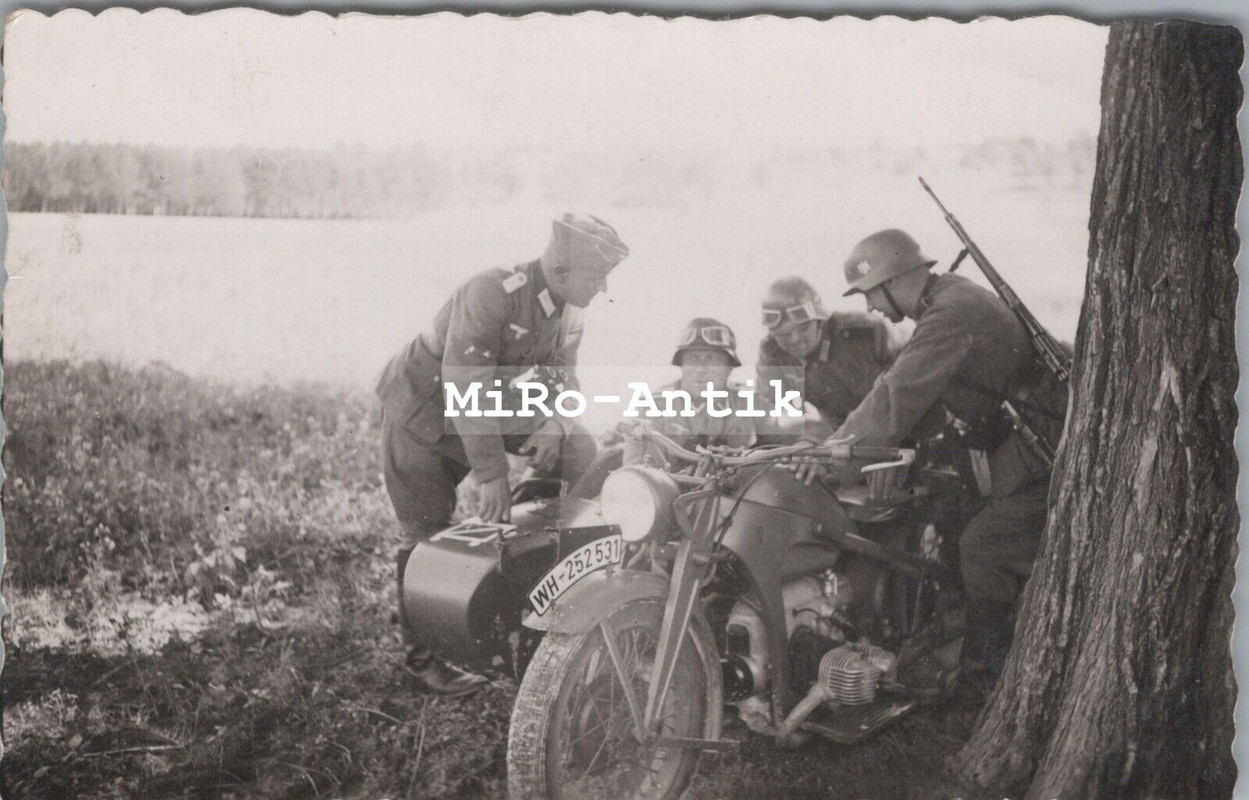 Foto, Wk2, sehr schöne Zündapp KS 750, Krad, Kopfhörer, Motorrad