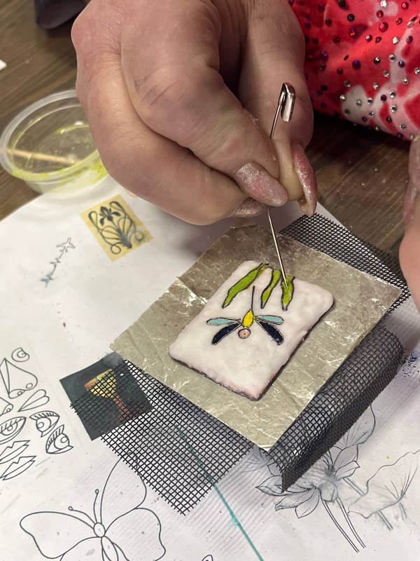 Готовые украшения с эмалью, созданные на мастер-классе