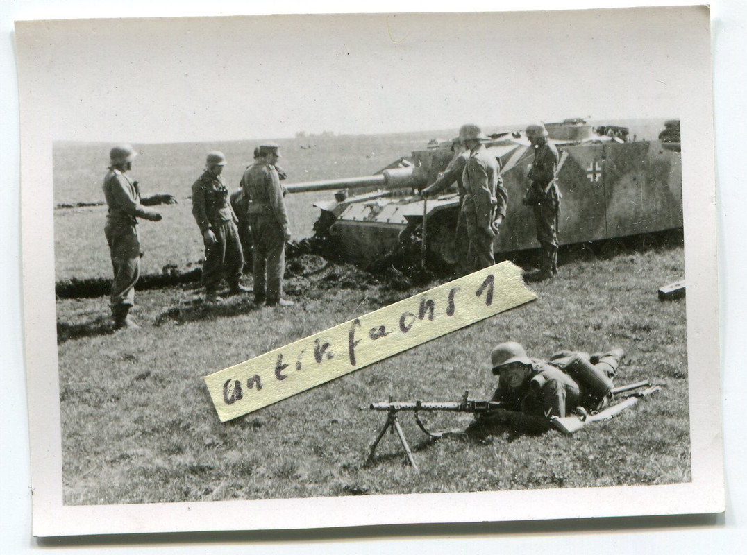 Stug Panzer-Sturmgeschütz mit Seitenschürzen 194