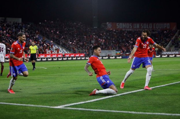 Chile se impuso sobre Venezuela 3-0 en su lucha por meterse en Qatar 2022 Chile-venezuela