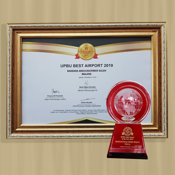 Pemprov Jatim Raih Dua Penghargaan Bandara Awards 2019
