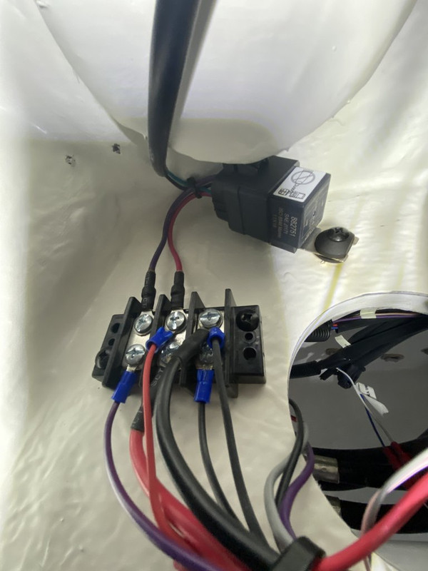 72096A61-6887-480A-BC19-8A7274E5E1E2