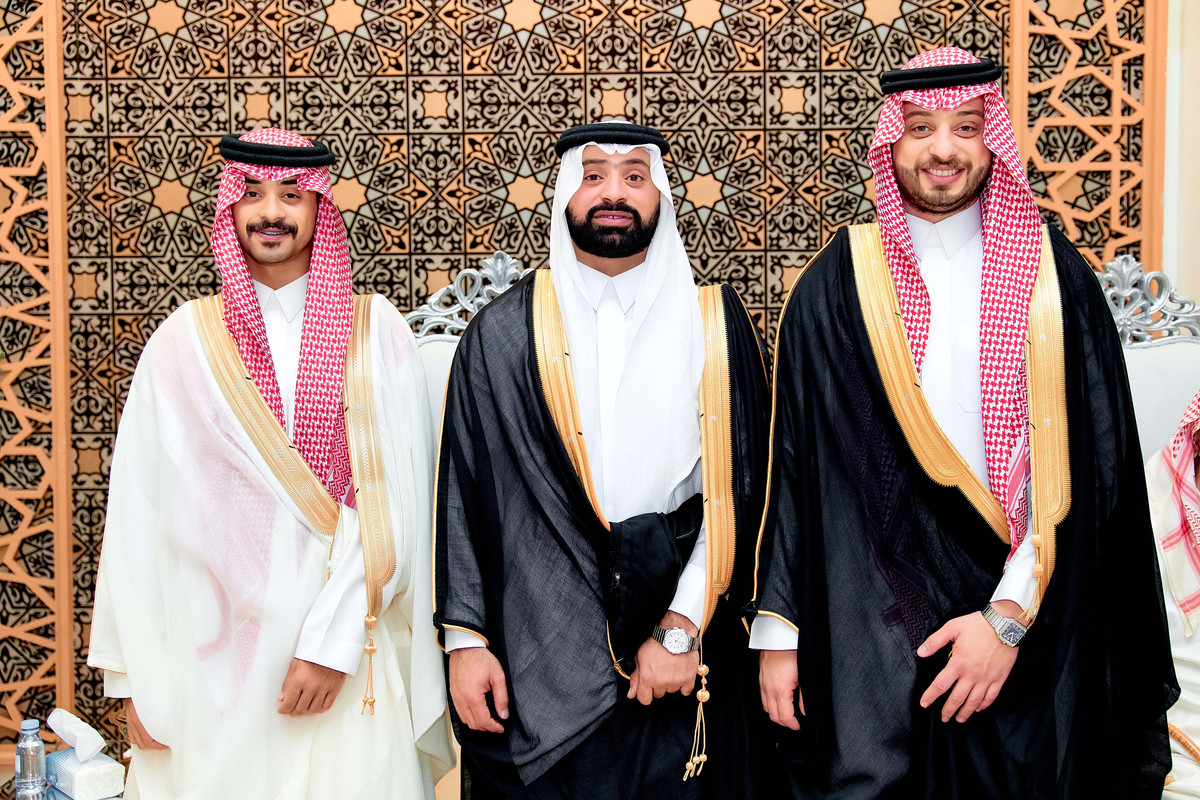 Freelancers-BN7-A5018