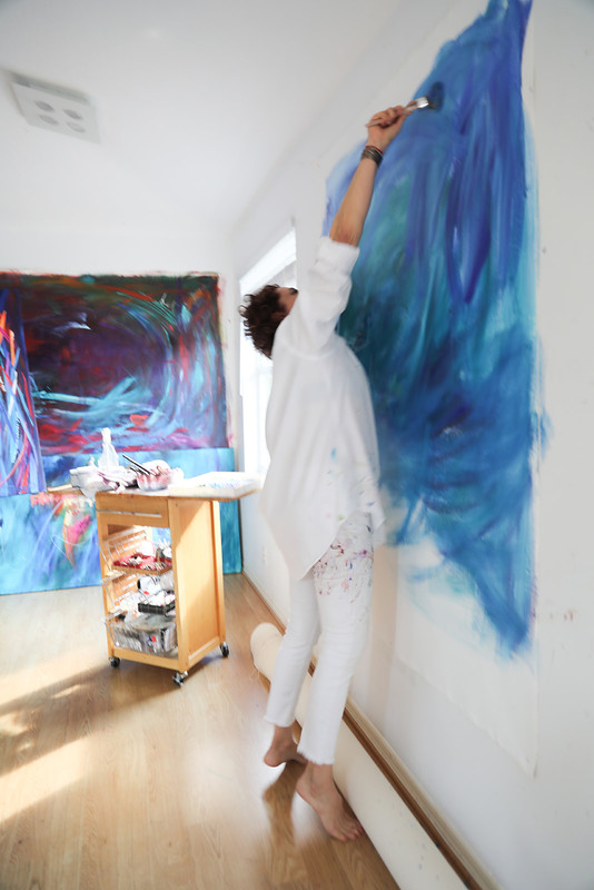 Ana María Tamayo working in her studio