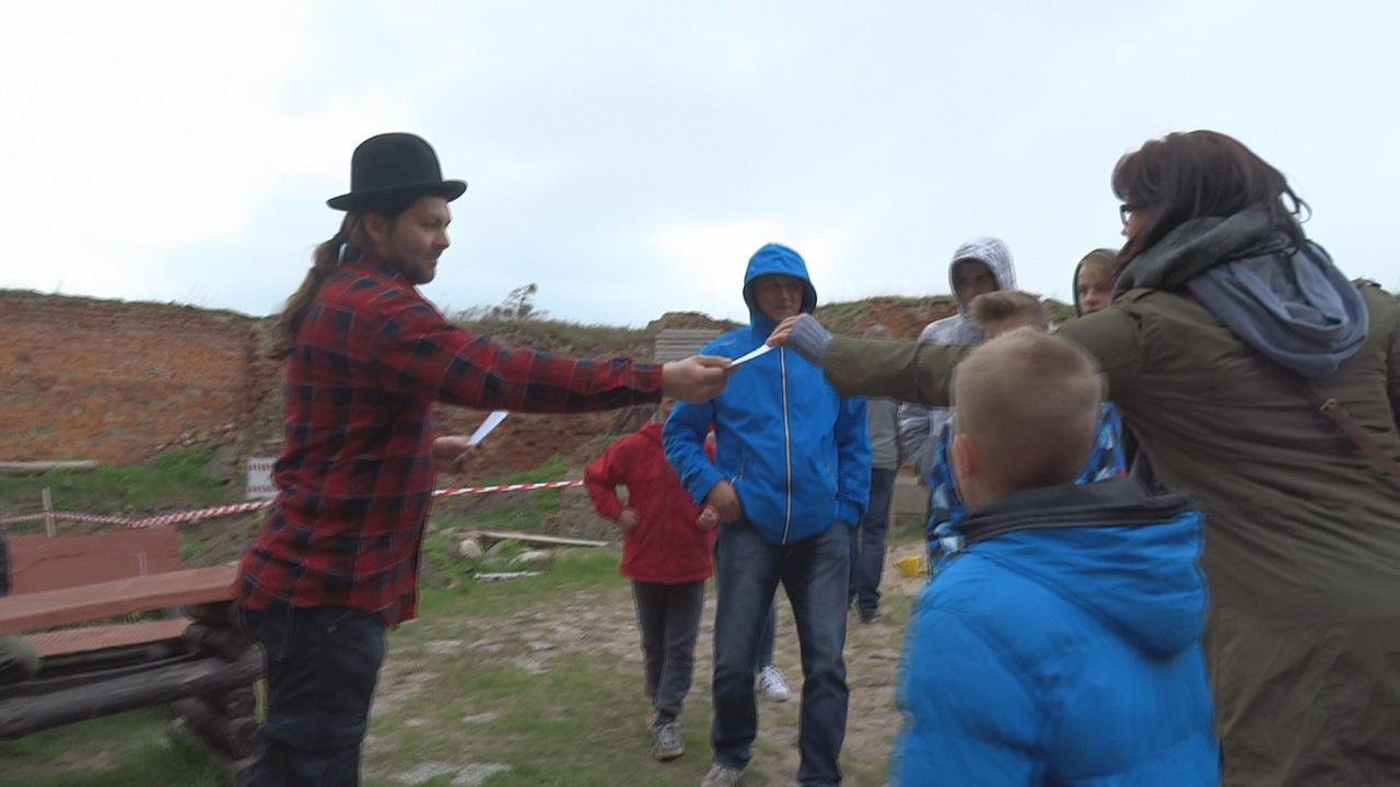 06.22 - Zamkowe atrakcje_000423