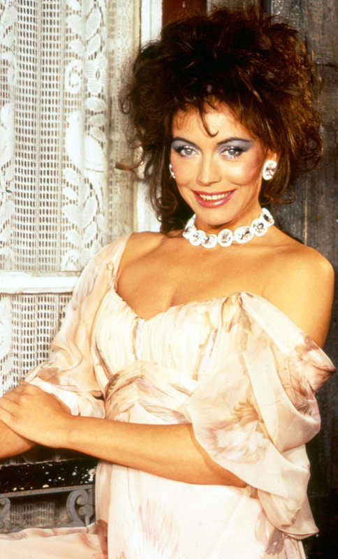 Lesley_Anne_Down_b61