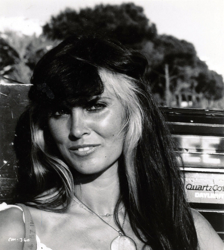 Caroline_Munro_b82