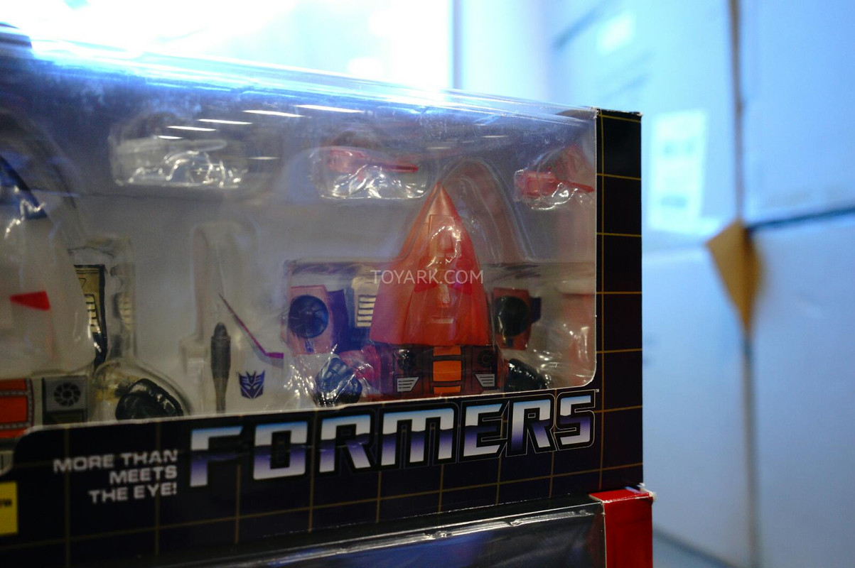 SDCC-2014-Loyal-Subjects-Transformers-020_140633