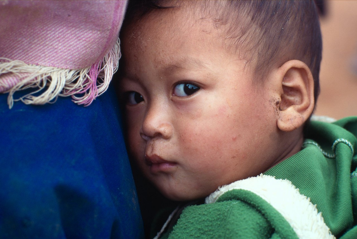 Enfant, Thaîlande, R3 ou R4s   Elmarit 90 V2, Kodachrome