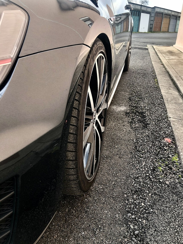 C9FFB74F-5CDC-42E3-A493-ACA628FBDFBA