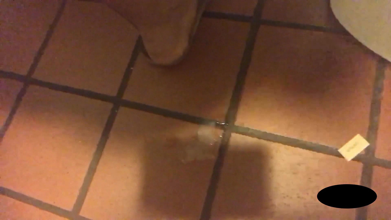 pornbb kiera creampie on public bathroom floor 44