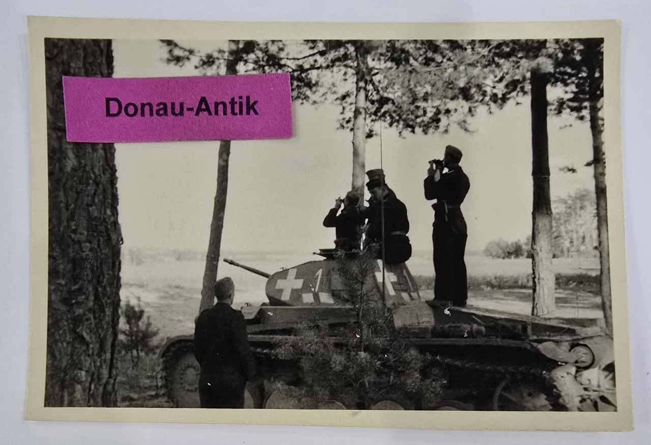 Foto Panzer Panzerkampfwagen II Tank Kennung 1 Soldaten In Beobachtung Fernglas